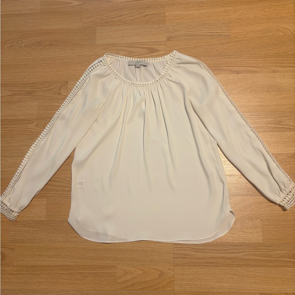 “Loft” blouse size XSP in great condition